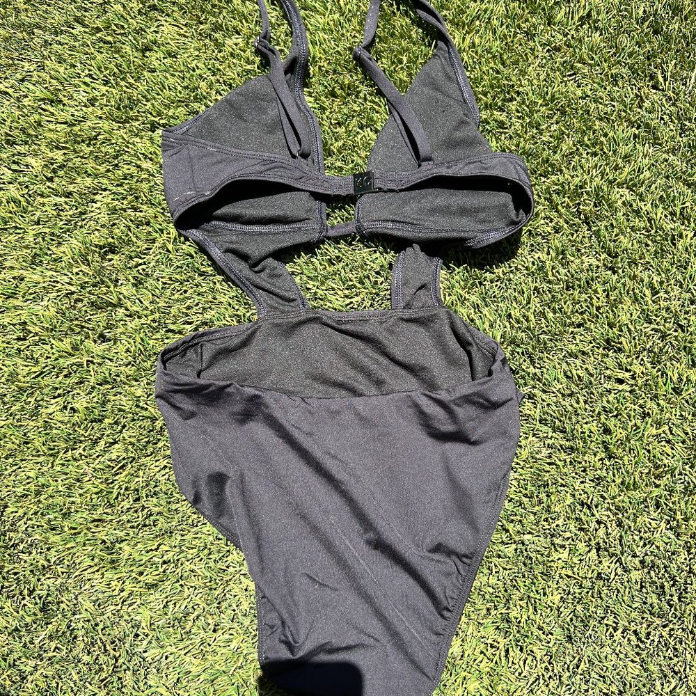 Kenneth Cole 1 Pc